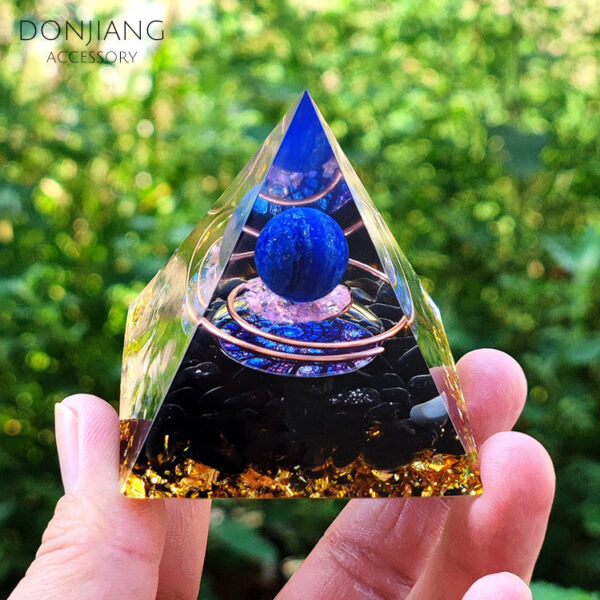 天然水晶能量金字塔 - 奧根能量 天然水晶能量金字塔 - 奧根能量