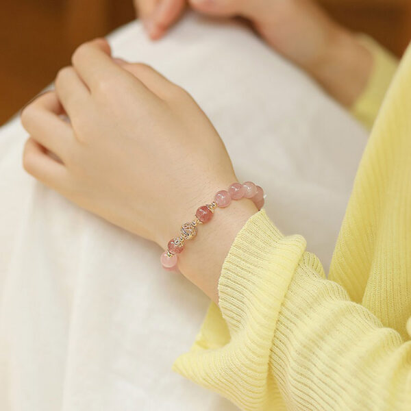 能量水晶手鍊 – 馬粉晶草莓晶｜桃花．魅力．人緣